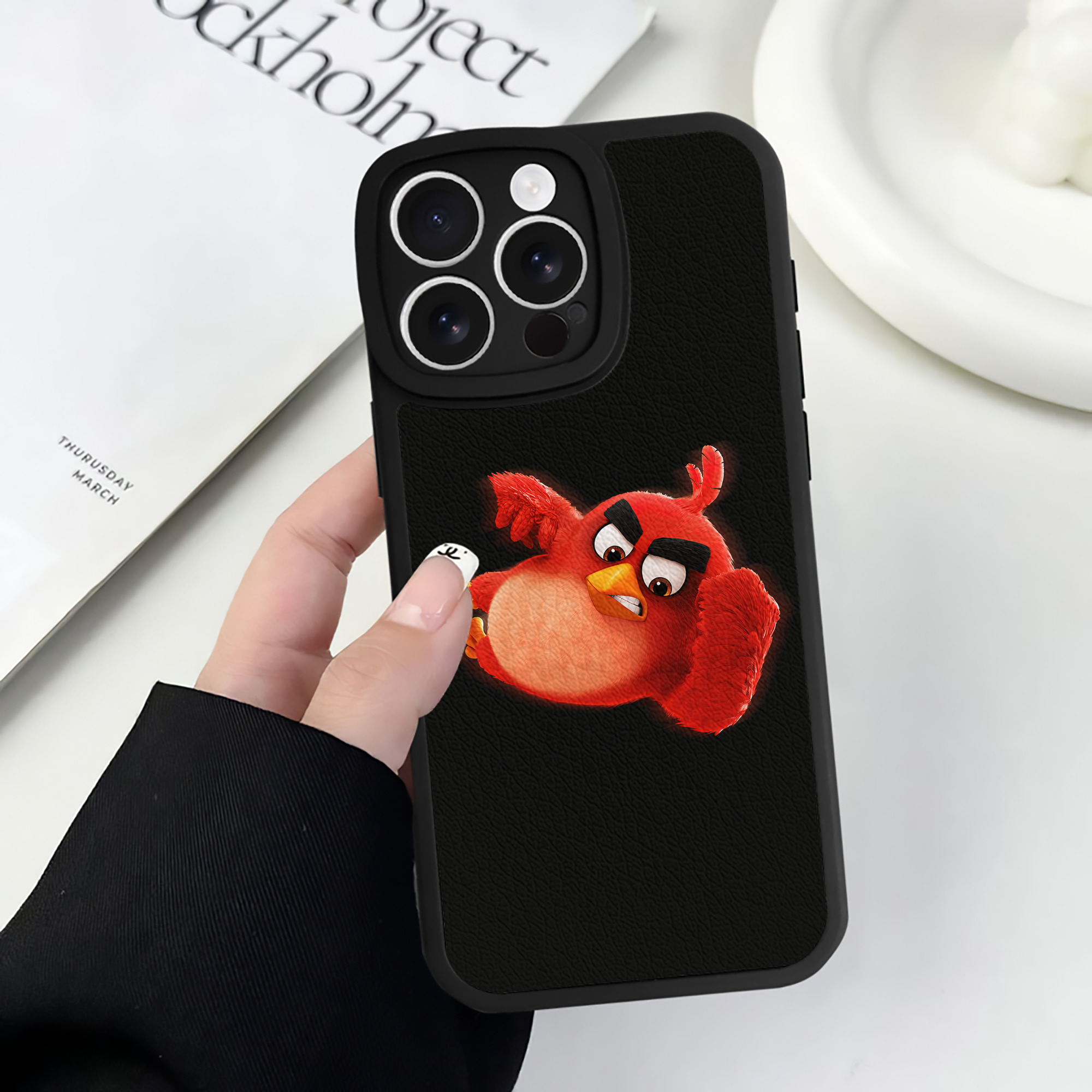 （画像用） Angry Birds アングリーバード 【iPhone 16シリーズ対応】シリコンスマホケース（レザー調） 材質：シリコン